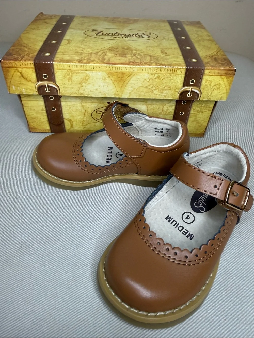 Footmates - Allie in Chestnut - Size 4